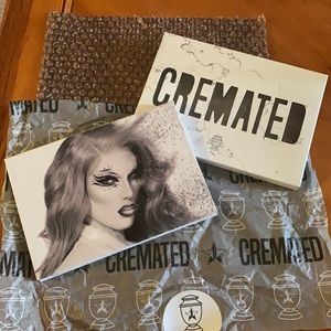 Jeffree Star Cremated palette